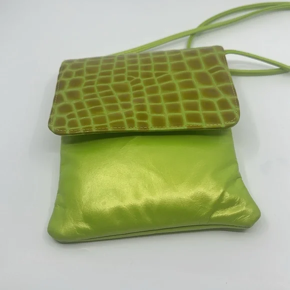 Gtg Neon Green Genuine Leather embossed Crocodile Pattern Crossbody Bag - Picture 7 of 7